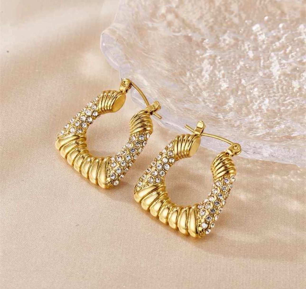 Delight Dangles