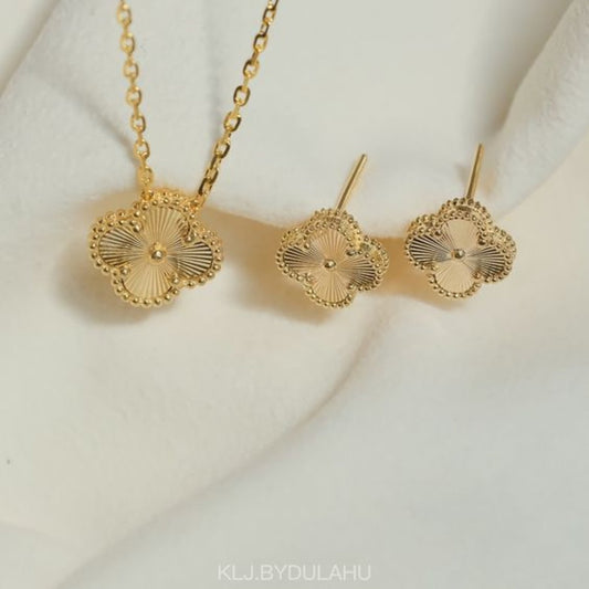 Aureate Clover  18K Set