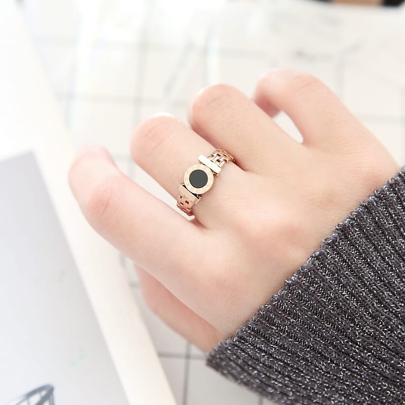 Obsidian Luxe Ring