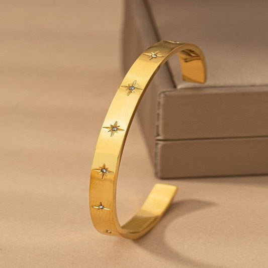 Louis Latch Cuff 18k Plated